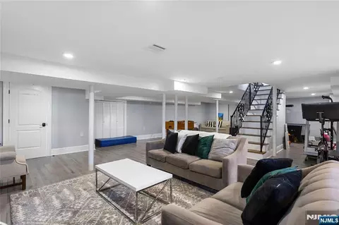 Other - 537 Spring Valley Rd, Paramus, NJ 07652 photo 4 of 8