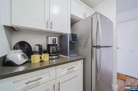Kitchen - 277 Prospect Ave #4A, Hackensack, NJ 07601 photo 4 of 5