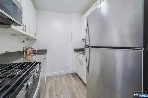 Kitchen - 277 Prospect Ave #4A, Hackensack, NJ 07601 photo 3 of 5