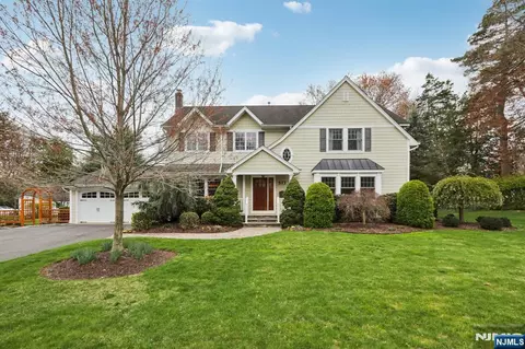577 Ridgewood Rd, Township Of Washington, NJ 07676