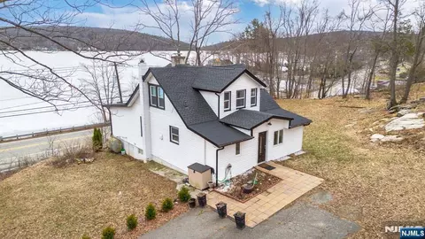 677 Warwick Tpke, West Milford, NJ 07421