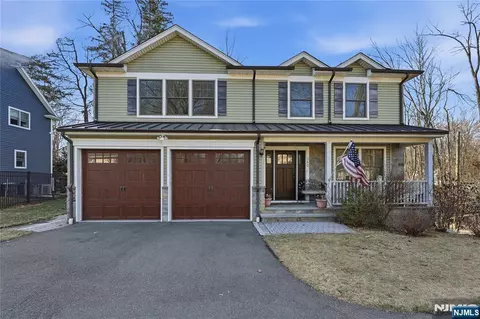 252 4th Ave, Westwood, NJ 07675