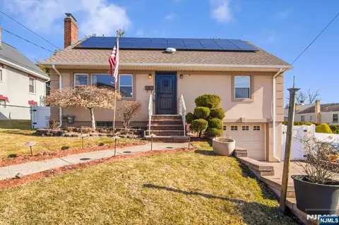 565 Center St, Wood Ridge, NJ 07075