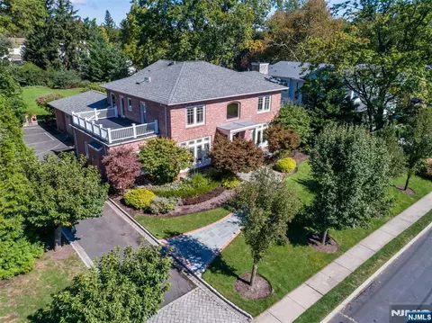 67 Norman Pl, Tenafly, NJ 07670