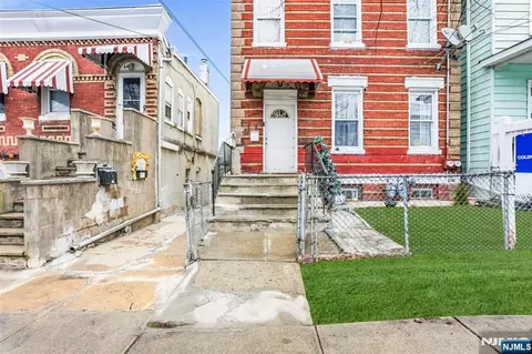 82 Randolph Ave, Clifton, NJ 07011
