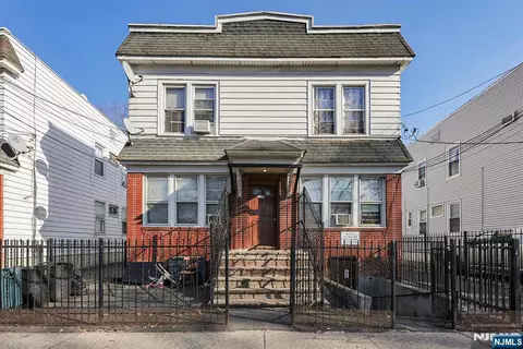 156 Dayton St, Newark, NJ 07114