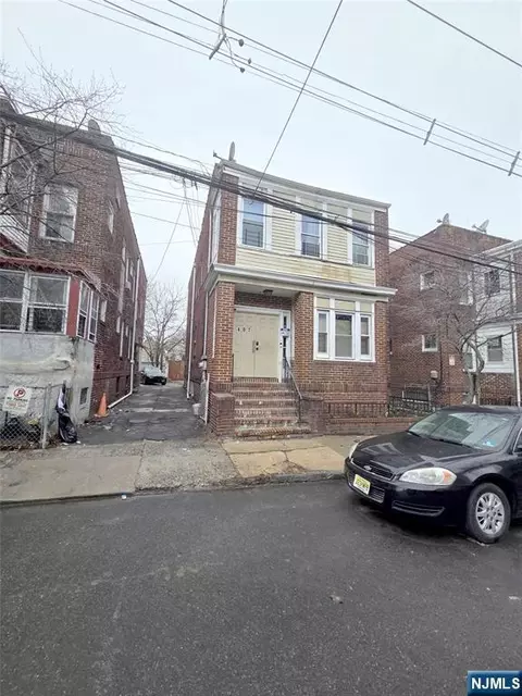 407 S 15th St, Newark, NJ 07103