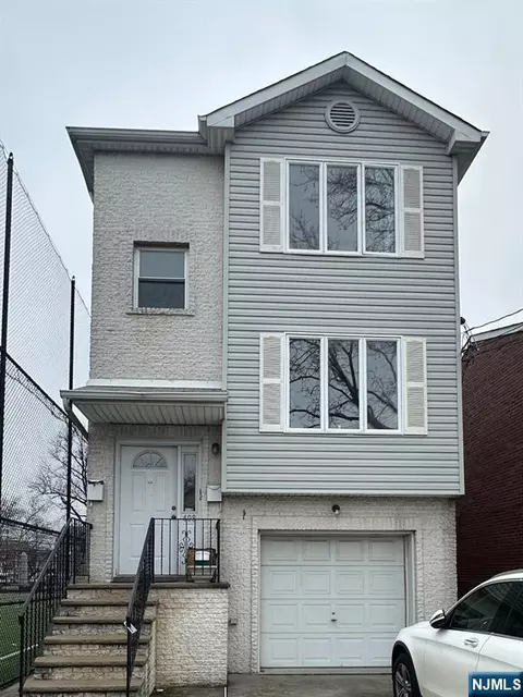 408 Jersey St, Harrison, NJ 07029