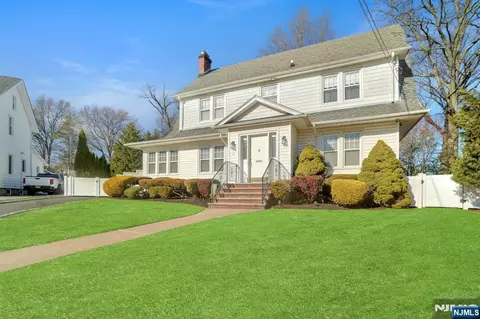 10 Lynn Ct, Rutherford, NJ 07070