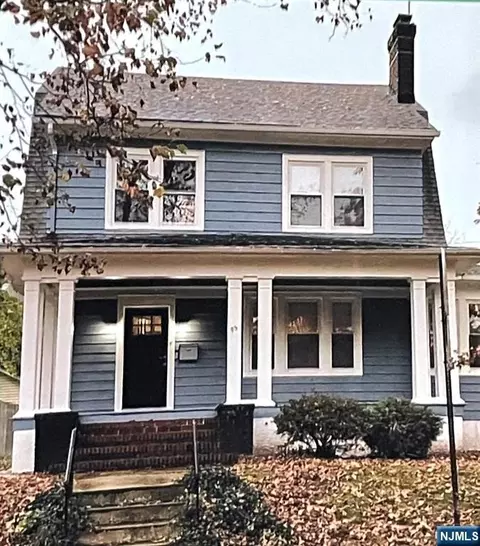 93-95 Montrose St, Newark, NJ 07106