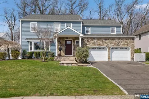 41-92 Rys Ter, Fair Lawn, NJ 07410