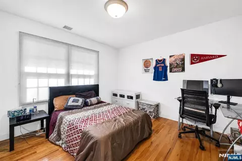 Bedroom - 683 Victoria Ave, Paramus, NJ 07652 photo 6 of 9