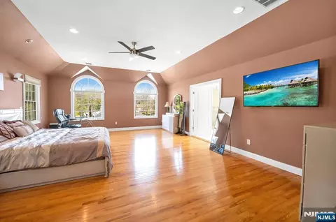 Bedroom - 683 Victoria Ave, Paramus, NJ 07652 photo 3 of 9