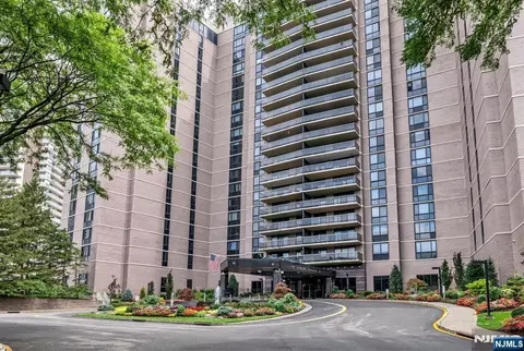 1512 Palisade Ave #5B, Fort Lee, NJ 07024