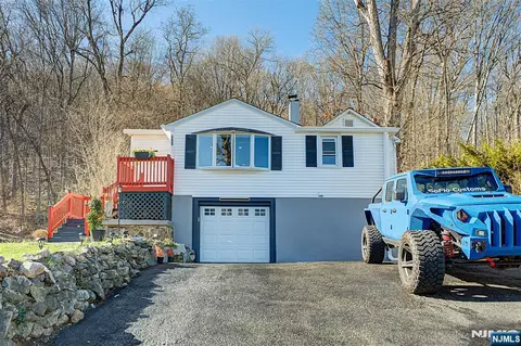 599 Berkshire Valley Rd, Wharton, NJ 07885