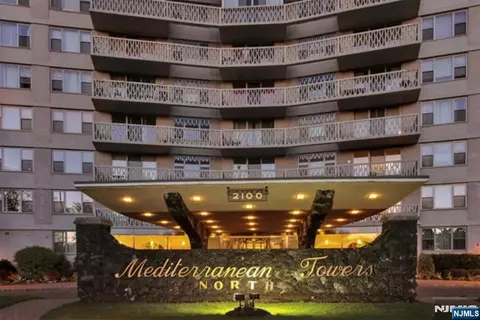 2100 Linwood Ave #2G, Fort Lee, NJ 07024