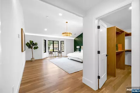 Entry Way - 452 Oregon St, Paramus, NJ 07652 photo 6 of 6