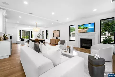 Other - 452 Oregon St, Paramus, NJ 07652 photo 2 of 13