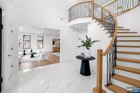 Entry Way - 452 Oregon St, Paramus, NJ 07652 photo 1 of 6