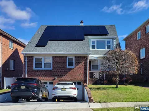35 Edsall Ave, Palisades Park, NJ 07650