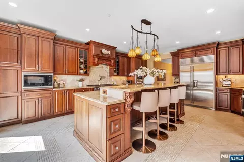 Kitchen - 10 Fox Ter, Cliffside Park, NJ 07010 photo 2 of 2