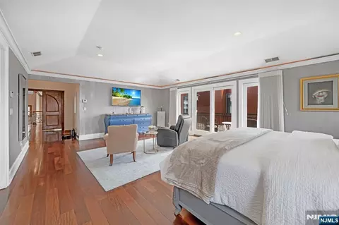Bedroom - 10 Fox Ter, Cliffside Park, NJ 07010 photo 4 of 9