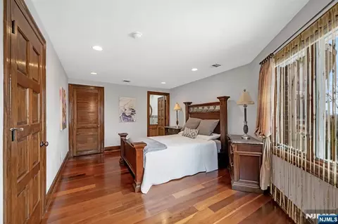 Bedroom - 10 Fox Ter, Cliffside Park, NJ 07010 photo 6 of 9