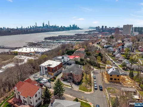 View/Area - 10 Fox Ter, Cliffside Park, NJ 07010 photo 1 of 1