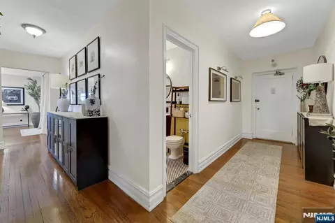 100 Palisade Ave #D45, Englewood, NJ 07631