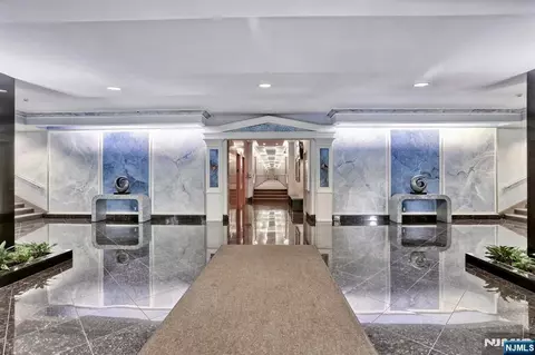Entry Way - 280 Prospect #6J, Hackensack, NJ 07601 photo 4 of 6