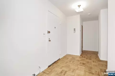 Entry Way - 280 Prospect #6J, Hackensack, NJ 07601 photo 6 of 6