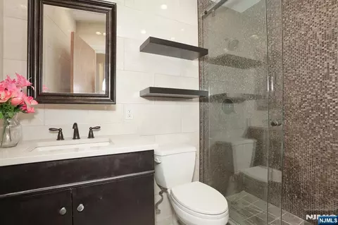 Bath - 280 Prospect #6J, Hackensack, NJ 07601 photo 1 of 2