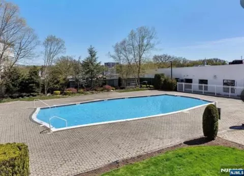 Exterior - 280 Prospect Ave #5D, Hackensack, NJ 07601 photo 2 of 2