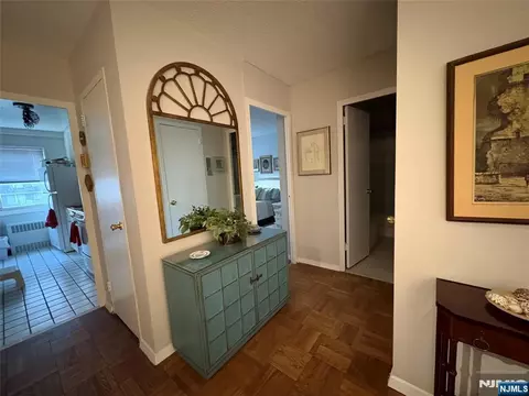Entry Way - 280 Prospect Ave #5D, Hackensack, NJ 07601 photo 3 of 3