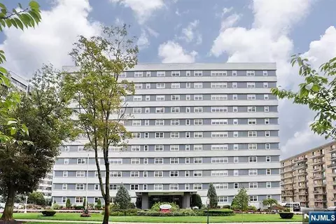 280 Prospect Ave #5D, Hackensack, NJ 07601
