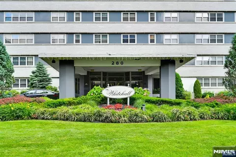 280 Prospect Ave #5D, Hackensack, NJ 07601 photo 2