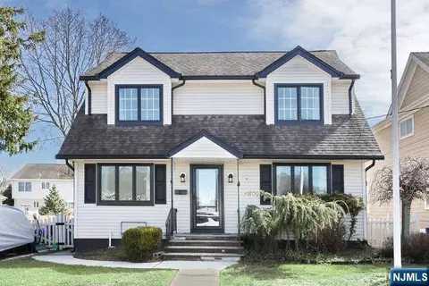 88 Alberta Dr, Saddle Brook, NJ 07663