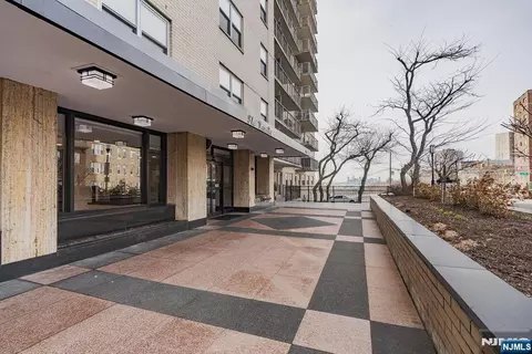 6600 Jfk Blvd E #10K, West New York, NJ 07093