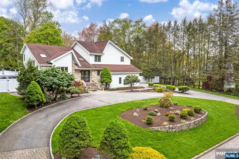 15 Clinton St, Norwood, NJ 07648