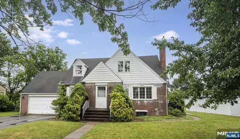 0-19 E Amsterdam Ave, Fair Lawn, NJ 07410