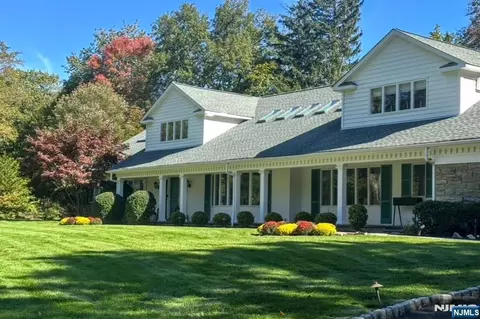 30 Chestnut Ridge Rd, Saddle River, NJ 07458