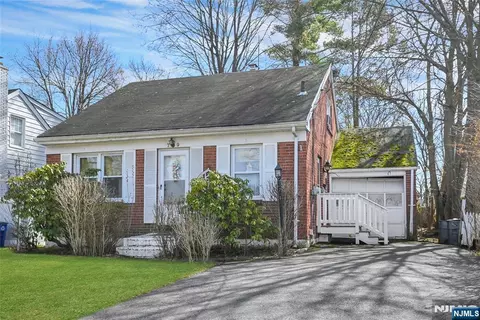 79 Forest Rd, Dumont, NJ 07628