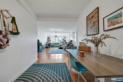 208 Anderson St #S5A, Hackensack, NJ 07601