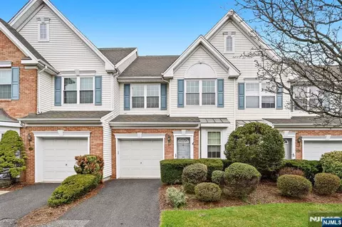 118 Cambridge Dr #1067, Nutley, NJ 07110