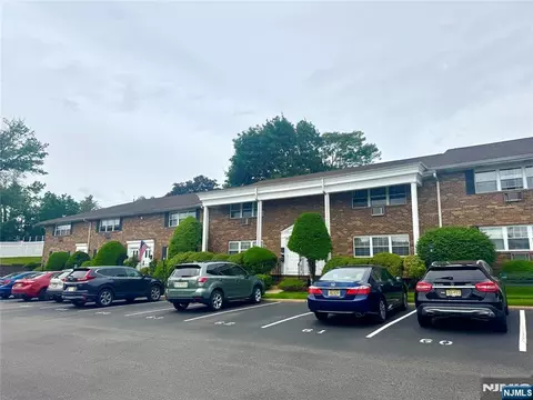 20 E Maple St, Teaneck, NJ 07666 photo 1