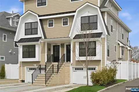 27 Willow St, Millburn, NJ 07041