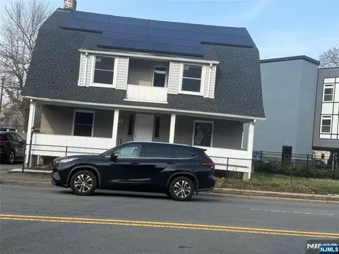 126 Essex St, Hackensack, NJ 07601