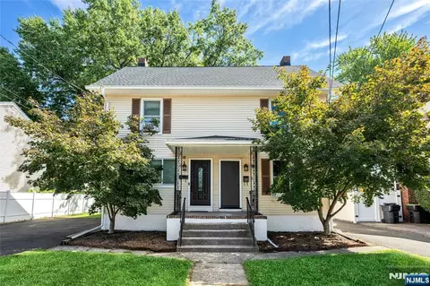 31-33 William St, Bergenfield, NJ 07621
