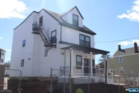 10 Bruen Ave, Irvington, NJ 07111