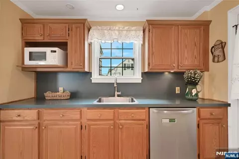 Kitchen - 133 Willow Ave, Hackensack, NJ 07601 photo 4 of 4